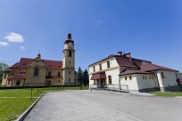 Kościół katolicki w Goleszowie wraz z budynkiem Czytelni