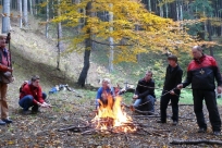 Tradycyjne ognisko na trasie marszu (fot.Koło PTTK "Ślimoki")