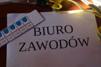 Napis biuro zawodów