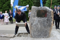 Odsłonięcie kamienia i ławeczki jubileuszowej oraz złożenie kapsuły czasu