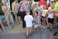 Ceremonia wręczenia nagród dla najlepszych uczestników konkursu strzeleckiego z broni pneumatycznej