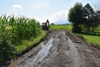 Kozakowice, ul. Biała, w trakcie remontu