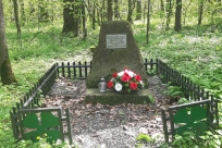 Obelisk posadowiony w miejscu rozstrzelania Jerzego Wisełki, fot. T. Lenkiewicz