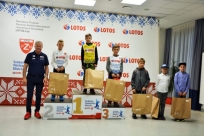 Antoni Orawski na drugim stopniu podium, fot. Anna Karczewska PZN