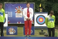 Przemysław Konecki na podium. Foto: archeryeurope