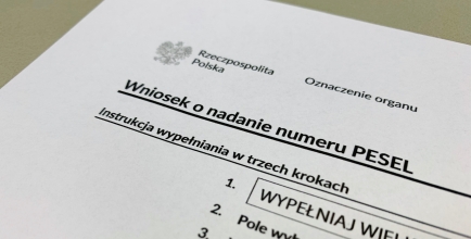 Numery PESEL wydawane będą na wniosek osoby ubiegającej się o jego wydanie.