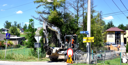 Początek prac na ul. Spacerowej/Objazdowej w Bażanowicach.