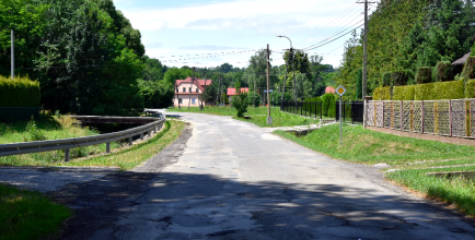 Zgodnie z harmonogramem utrudnienia przewidywane są  w dniach od 5 do 6 lipca br. na 450 m odcinku drogi.