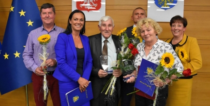 Wójt Sylwia Cieślar, Anna Stanieczek, Katarzyna Bogdał, Adam Żwak, Przemysław Misiarz, fot. T. Lenkiewicz