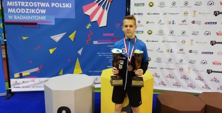 Michał Szczypka z trofeami, fot. Bartłomiej Pietryja