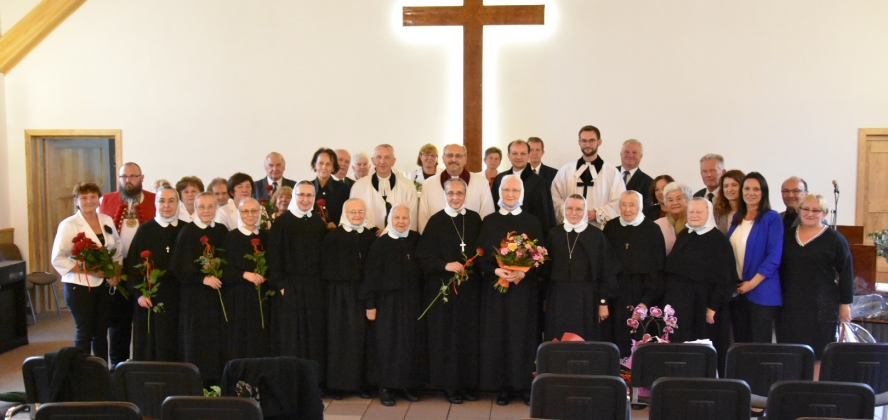 Niedziela, 19 września była wyjątkowa dla społeczności ewangelickiej Dzięgielowa. W kościele Eben-Ezer w Dzięgielowie odbyło się bowiem nabożeństwo z okazji kilku ważnych jubileuszy.