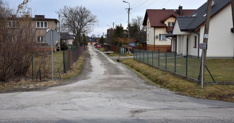 Wjazd na ul. Osiedlową, od ul. Ustrońskiej w Goleszowie Równi, fot. T. Lenkiewicz