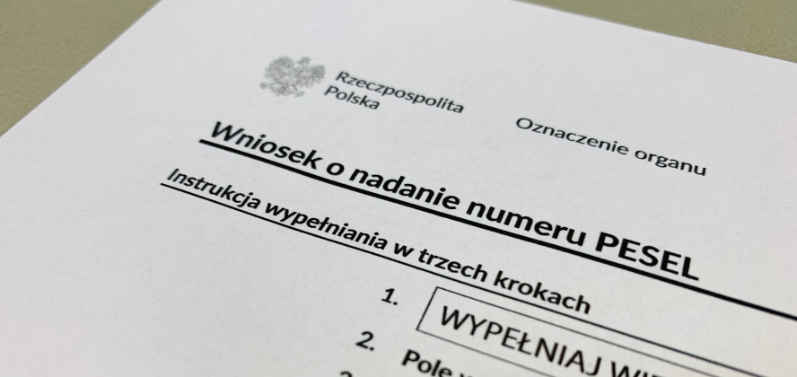 Numery PESEL wydawane będą na wniosek osoby ubiegającej się o jego wydanie.