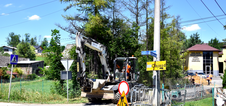 Początek prac na ul. Spacerowej/Objazdowej w Bażanowicach.