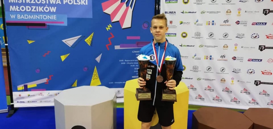 Michał Szczypka z trofeami, fot. Bartłomiej Pietryja